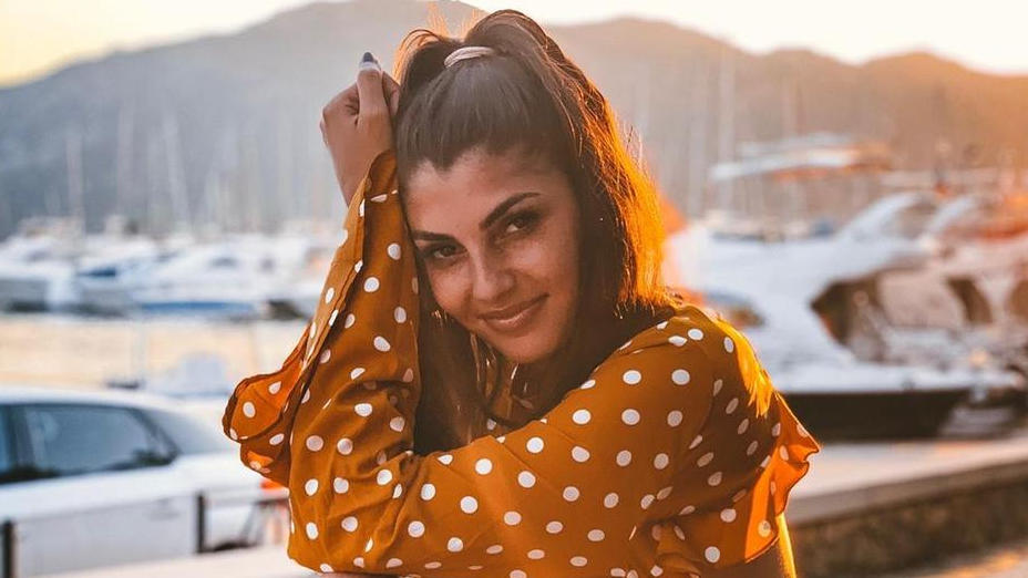 Yeliz Koc gratuliert Mama mit Throwback-Pics