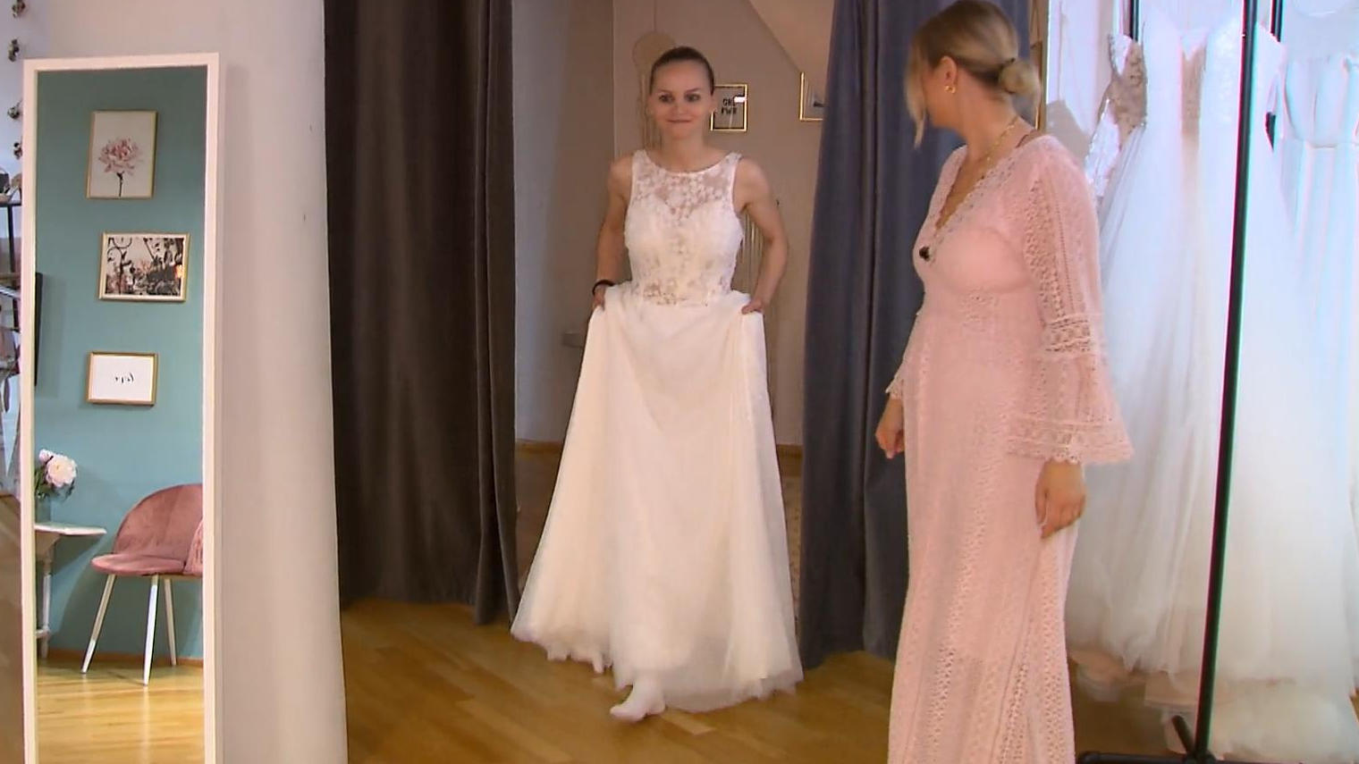 Ricarda nimmt jedes Geschäft mit