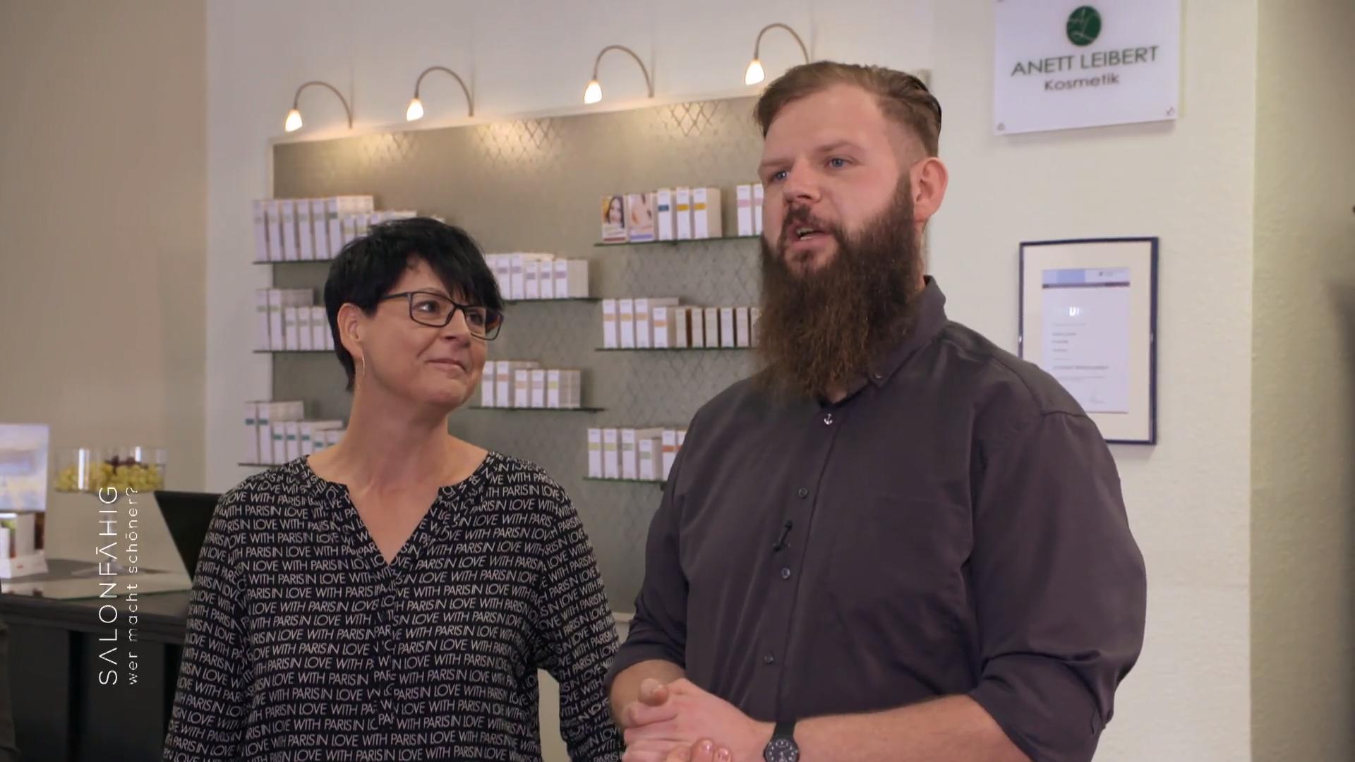 Andreas und seine Mama führen den Salon gemeinsam