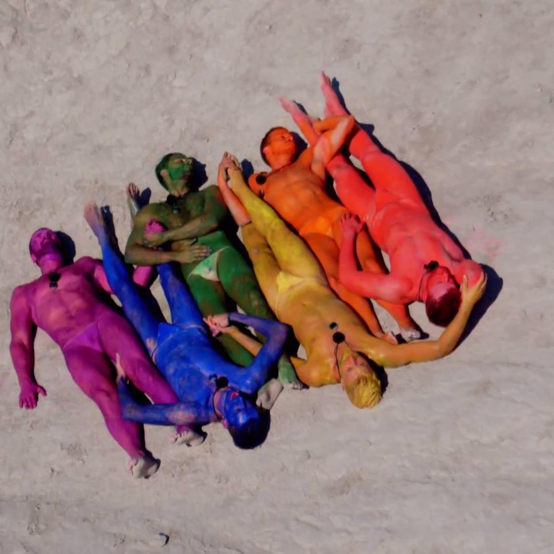 Die Männer bekennen Farbe