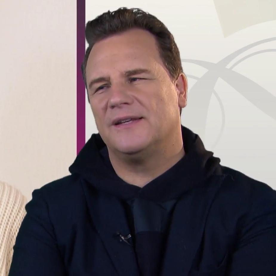 Guido findet Jaras Look "etwas seltsam"