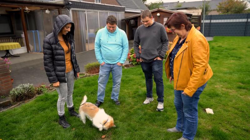 Die Hundetrainerin soll bei Quanjas Erziehung helfen