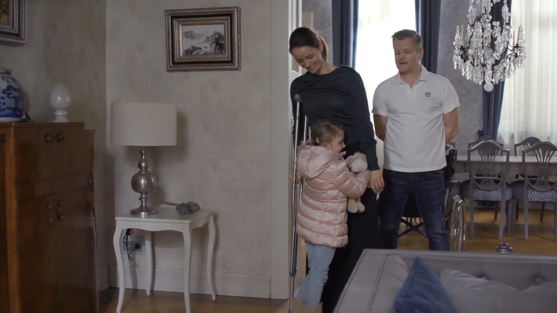 Annabelle besucht Mama Jenny
