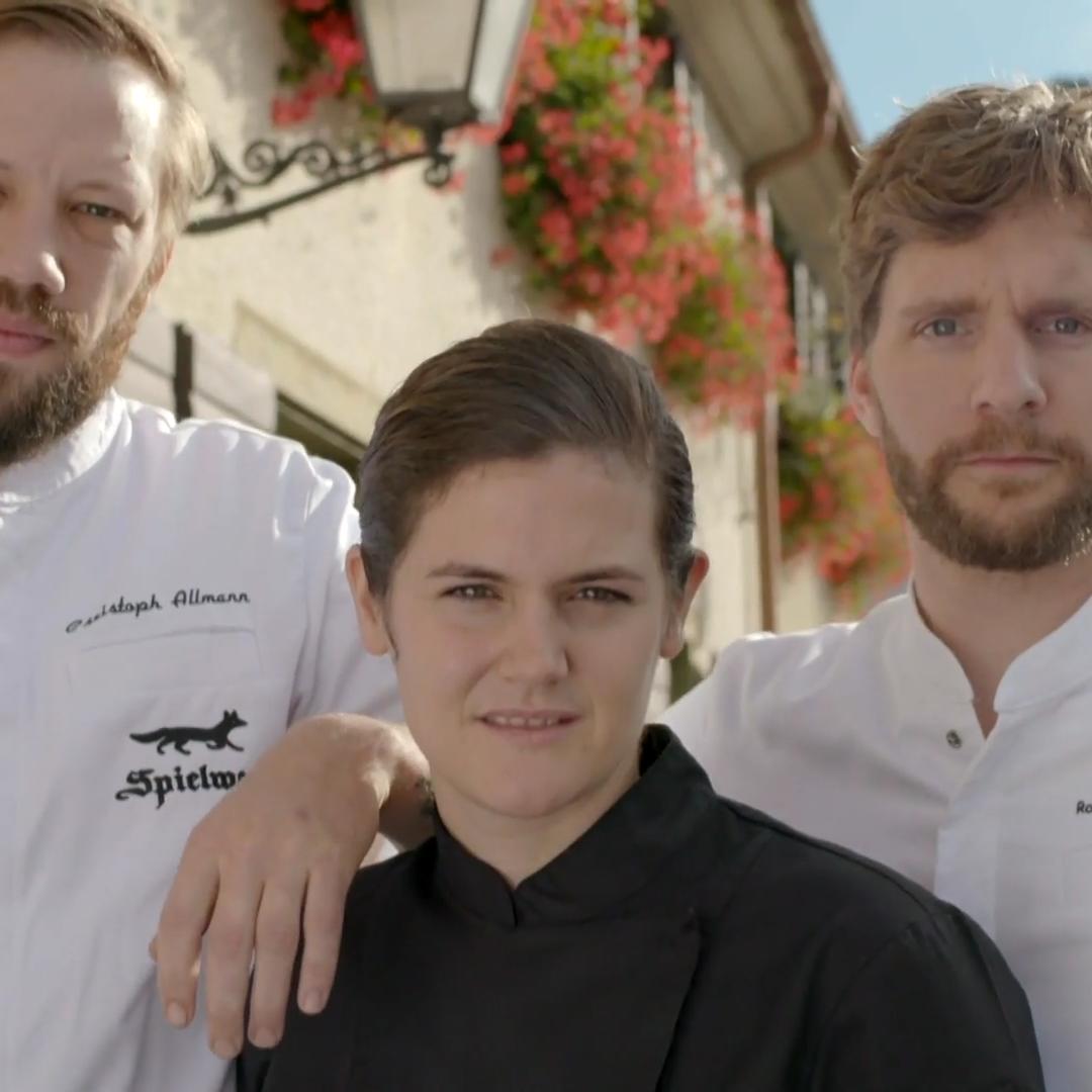Das ist Viktoria Fuchs mit ihrem Team
