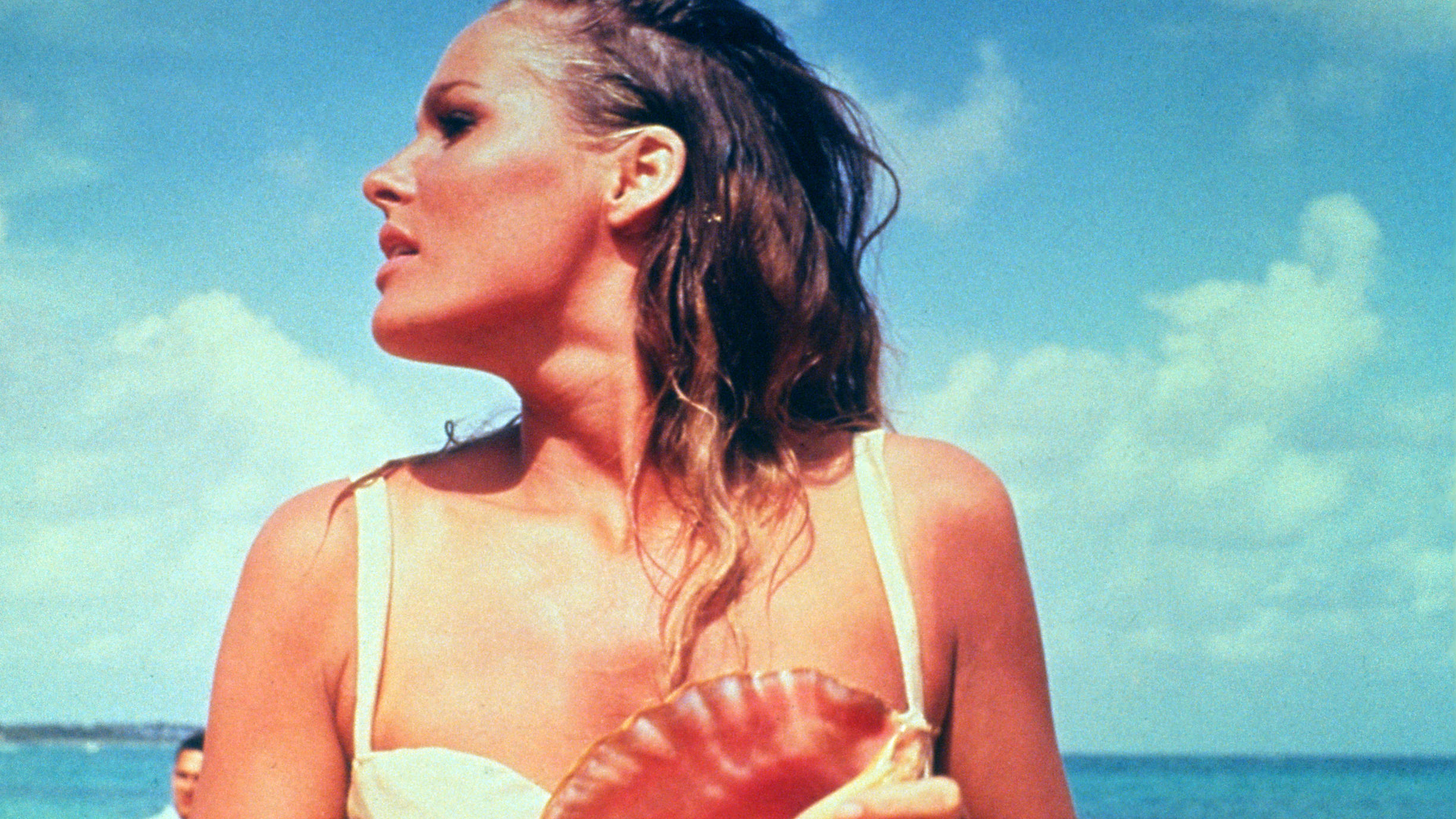 Kissy, Pussy, Plenty: die anzüglichen Namen der Bondgirls