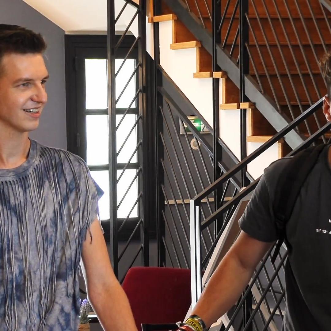 Moritz und Nils sind gemeinsam auf der Suche