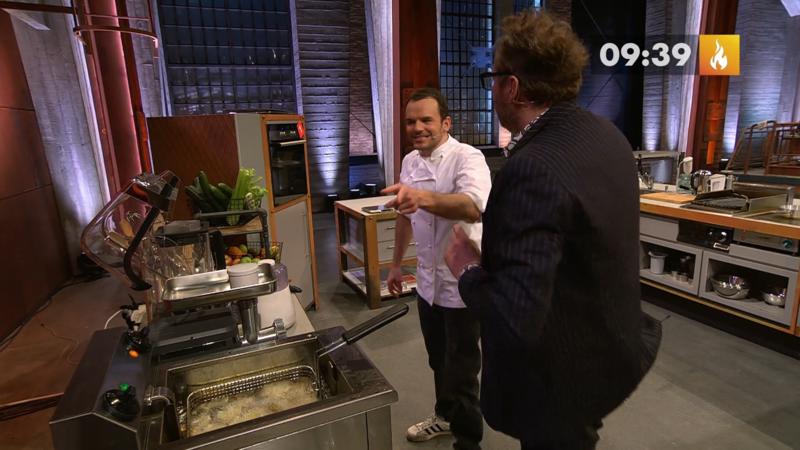 "Hast du Drecksack jetzt 'ne Zwiebel reingeschmissen?"