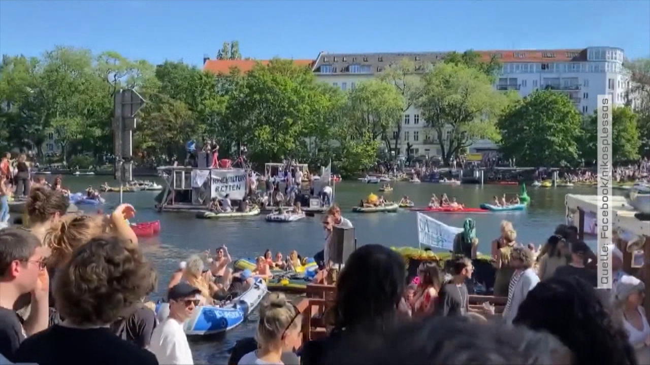 Polizei löst Bootsparty in Berlin auf
