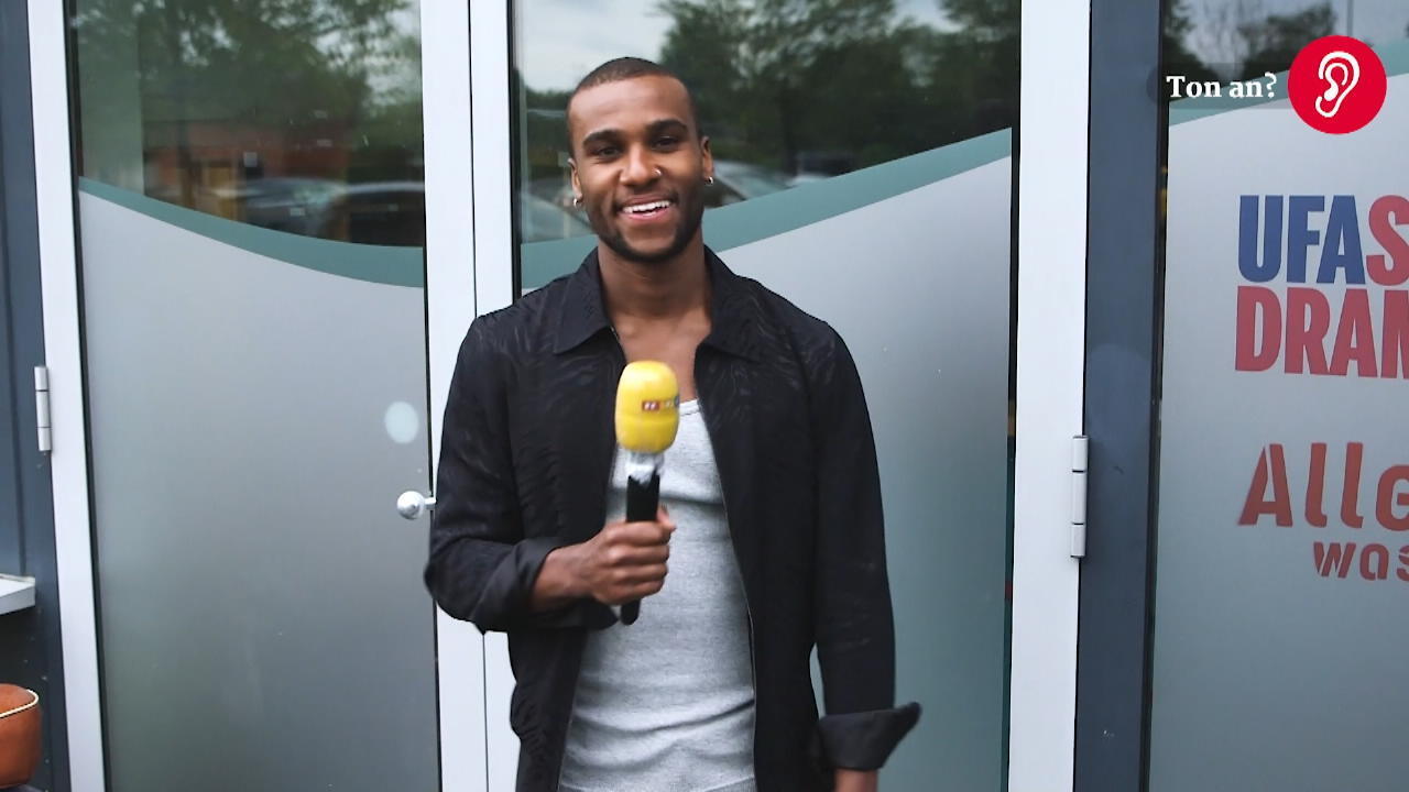 Tijan Njie zurück am "Alles was zählt"-Set