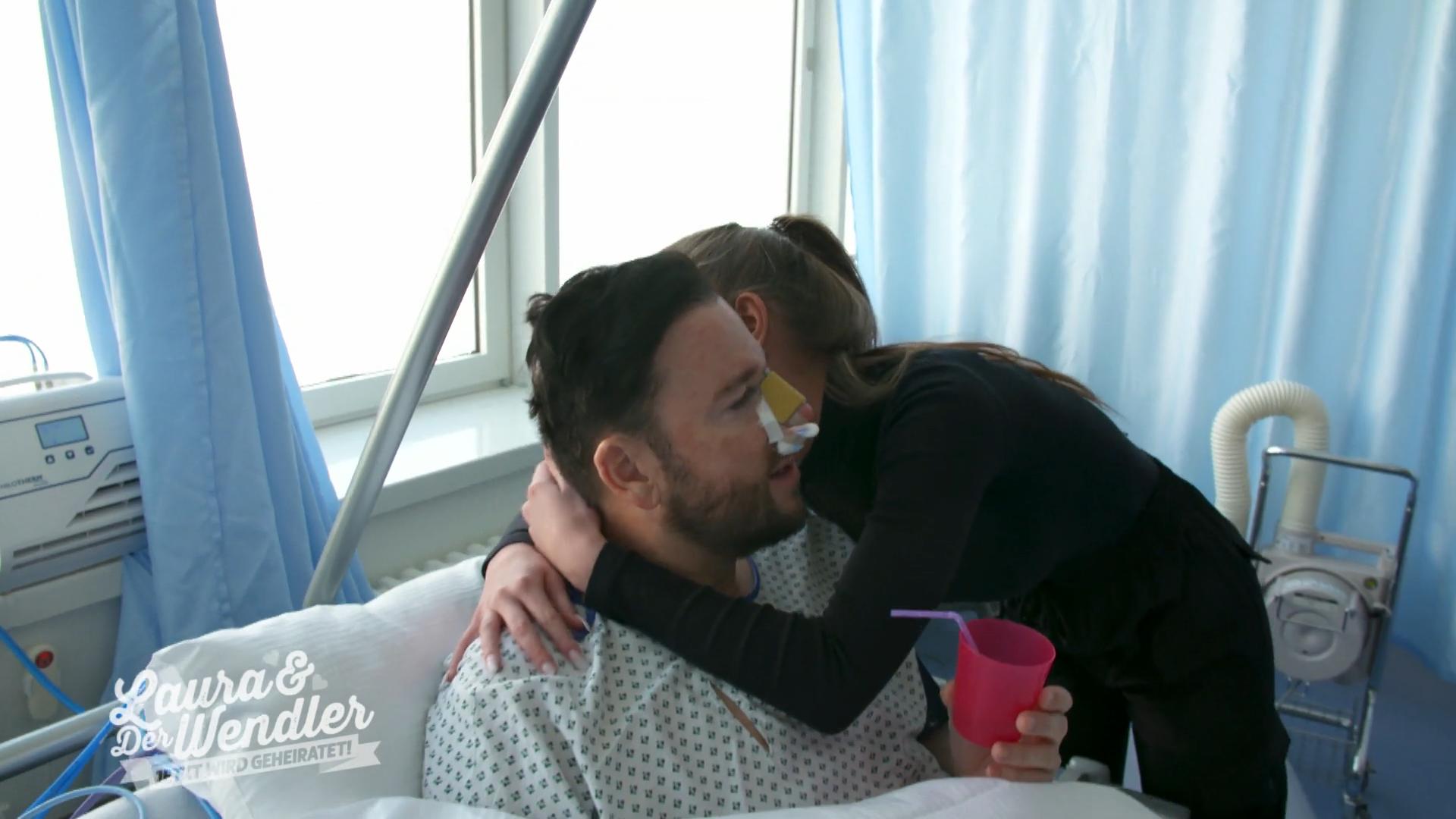 Nach der OP hat Laura ihren Wendler endlich wieder
