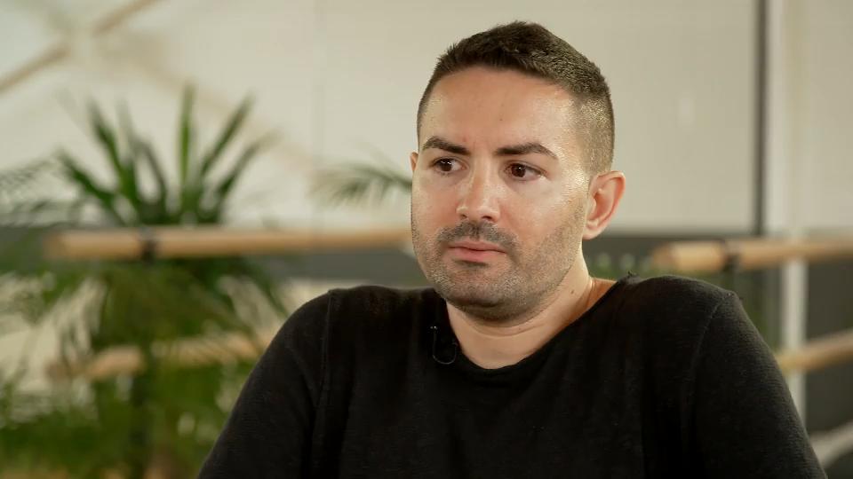 Menderes hat früher keine Liebe erfahren
