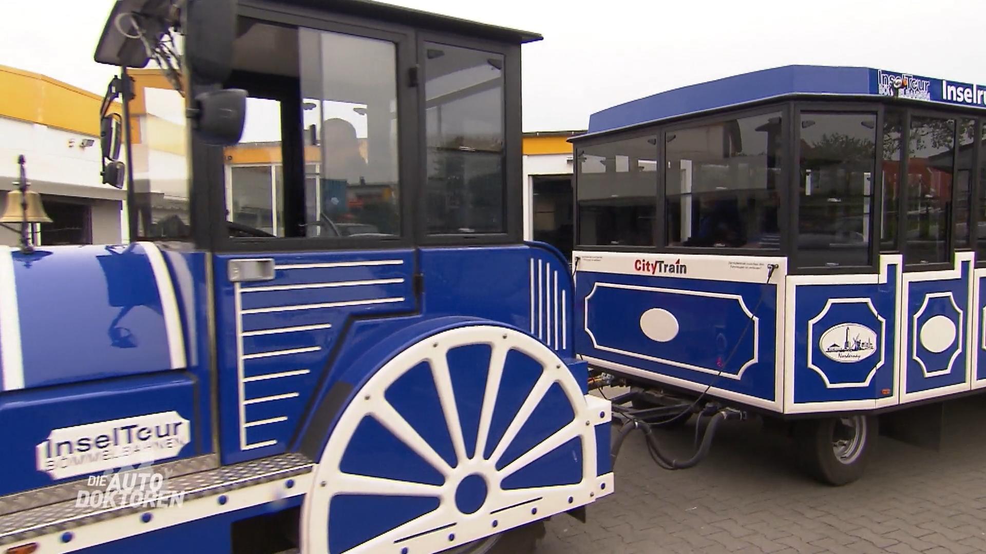 Mit der "Bömmelbahn" ging's über die Insel