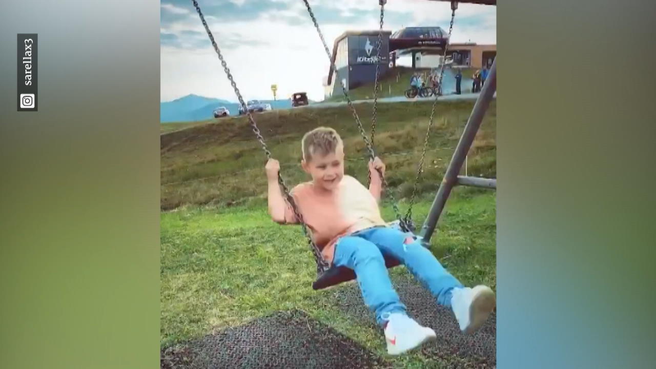 Alessio singt Mama Sarahs Song