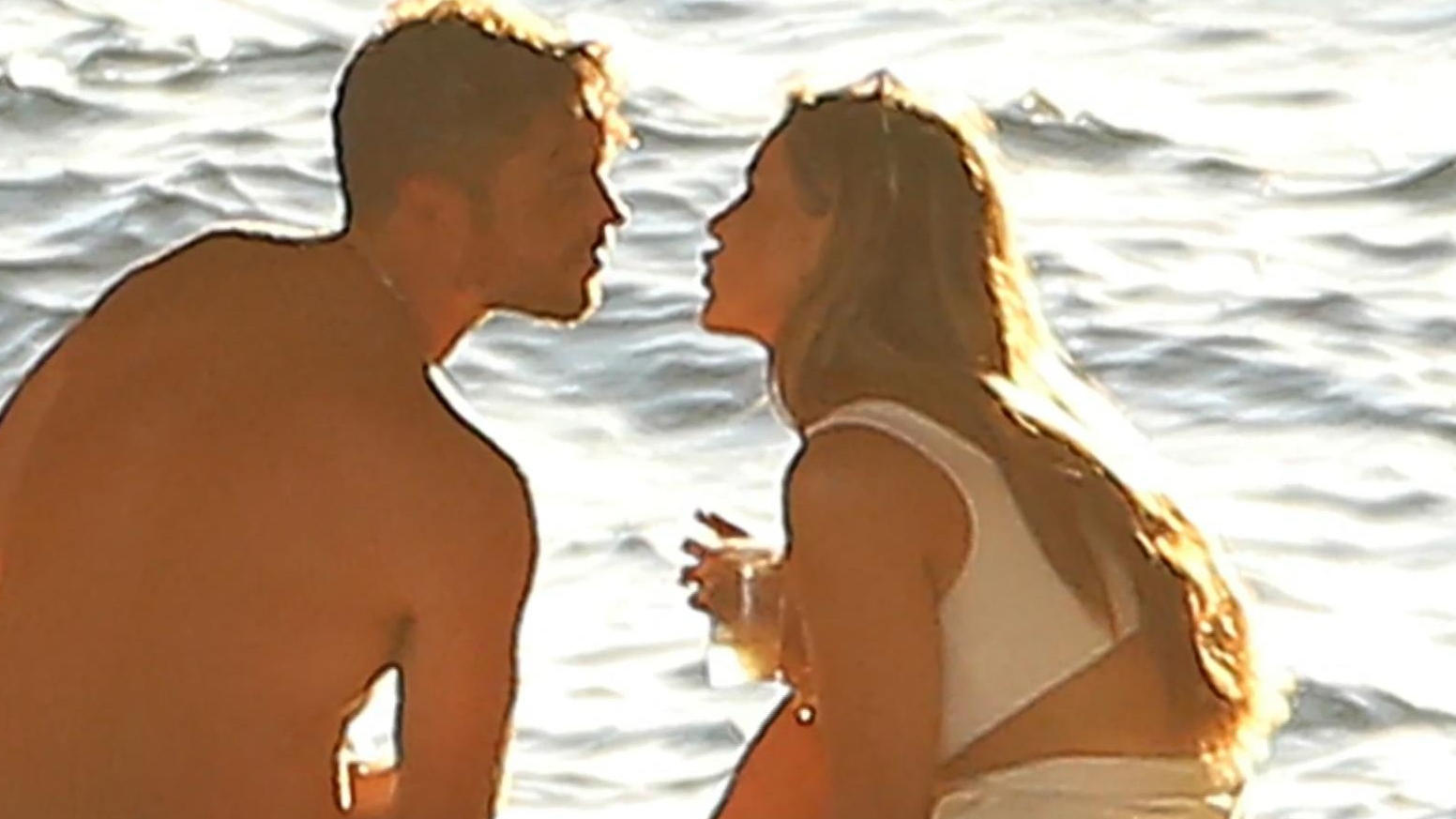 Jessica Paszka und Johannes Haller turteln auf Ibiza