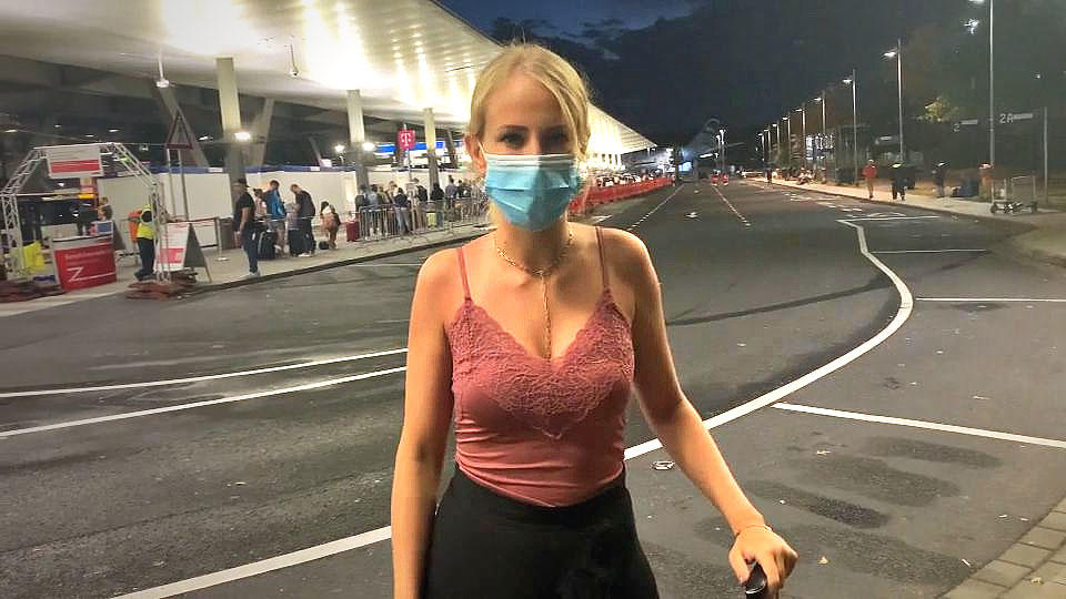Chaos für Risiko-Rückkehrer: Das erlebten wir am Flughafen
