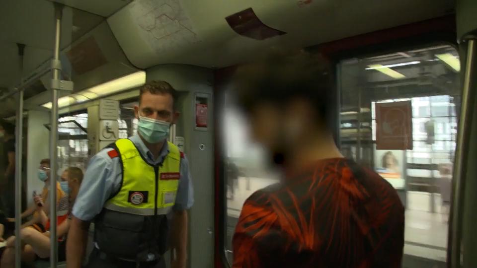 So reden sich Masken-Muffel in Bus und Bahn raus