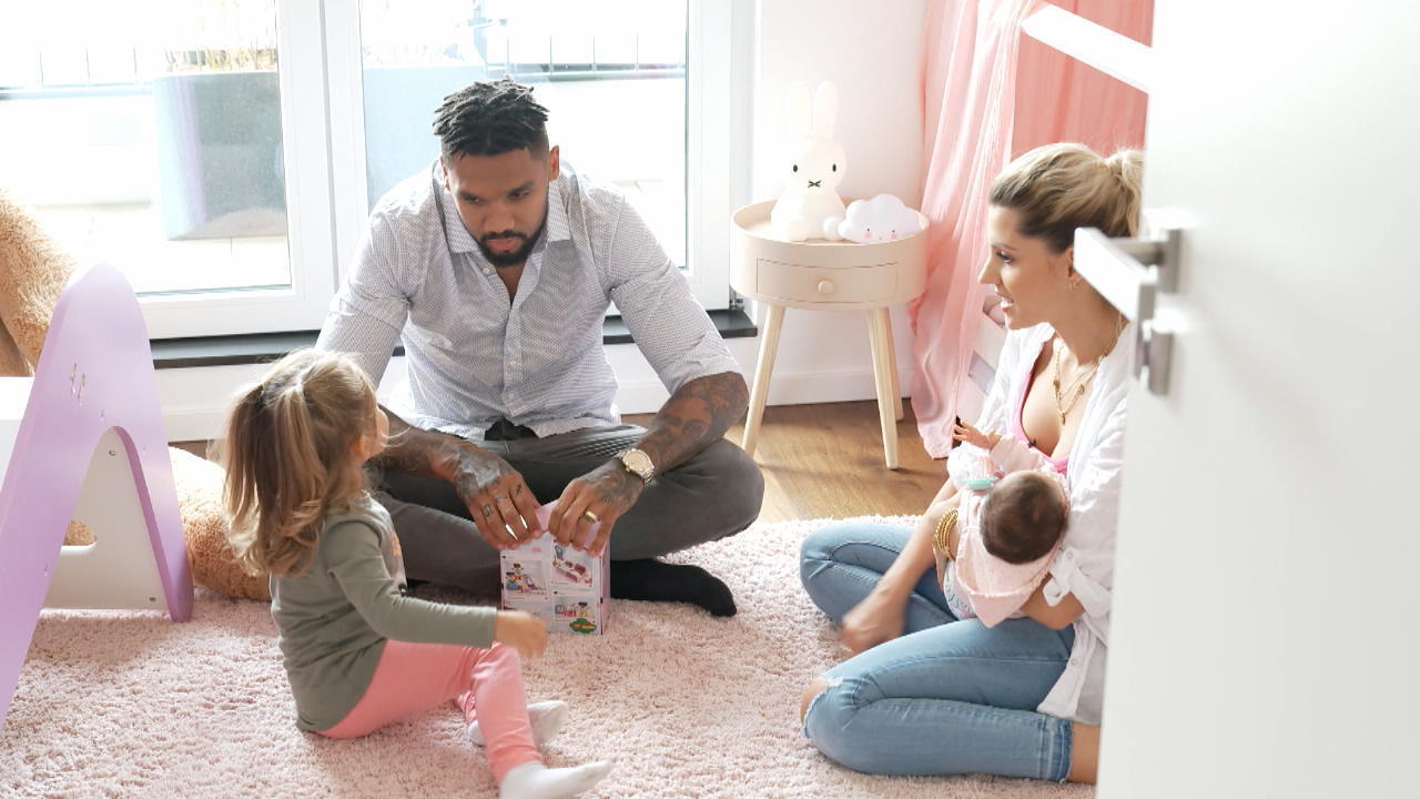 Eifersucht bei Mia-Rose? So ist das Leben zu viert