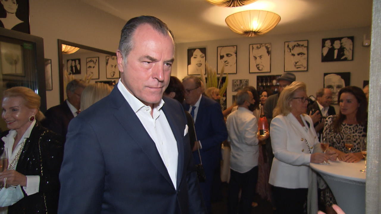 1. Auftritt von Clemens Tönnies nach Corona-Skandal
