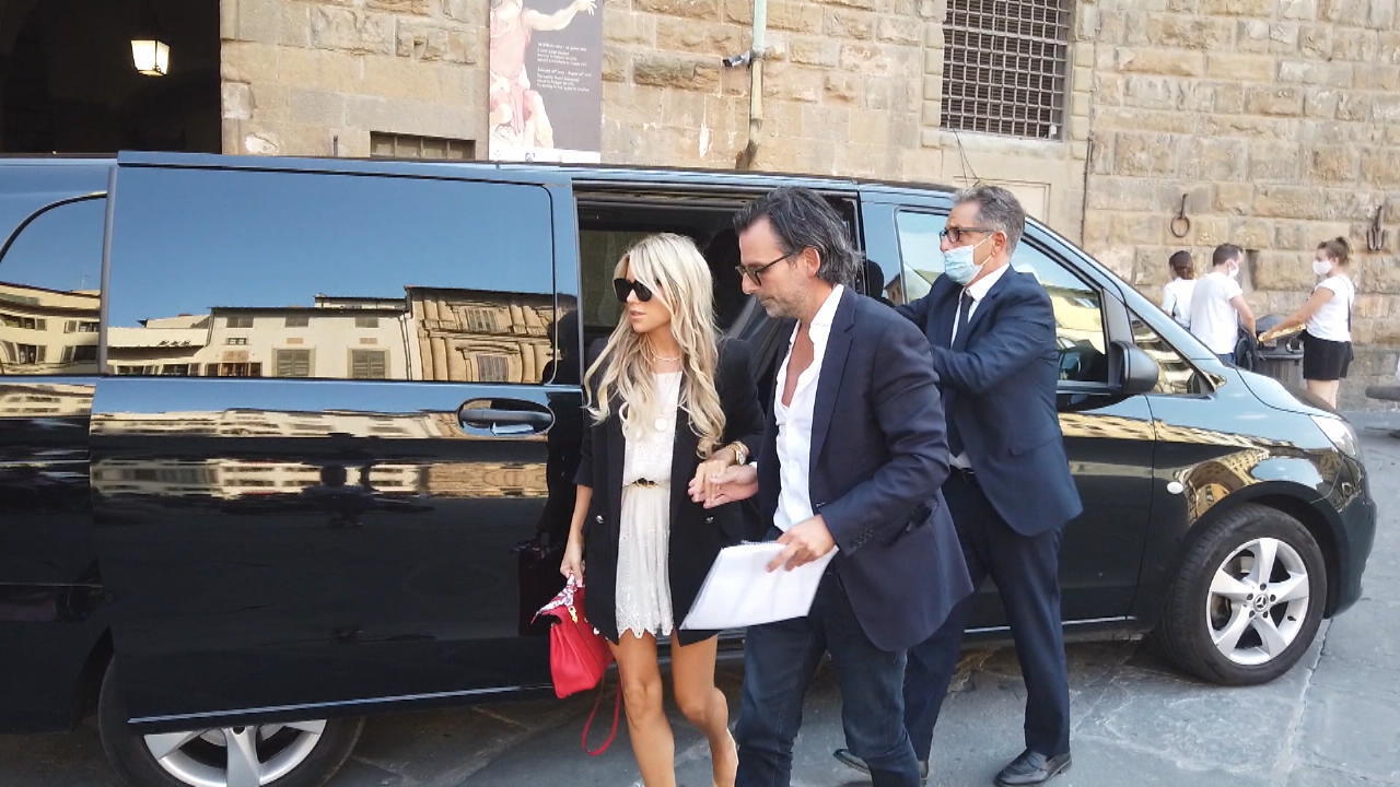 Sylvie Meis und Niclas Castello in Florenz angekommen