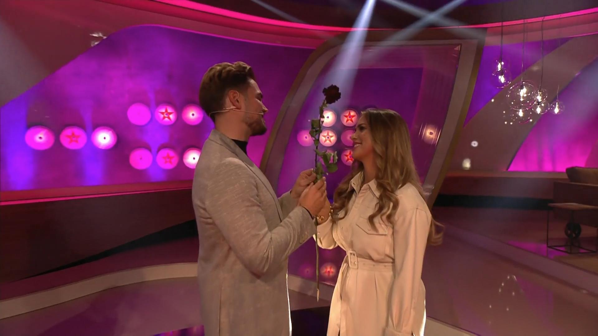 Johannes Haller & Jessica Paszka sind ein Paar!