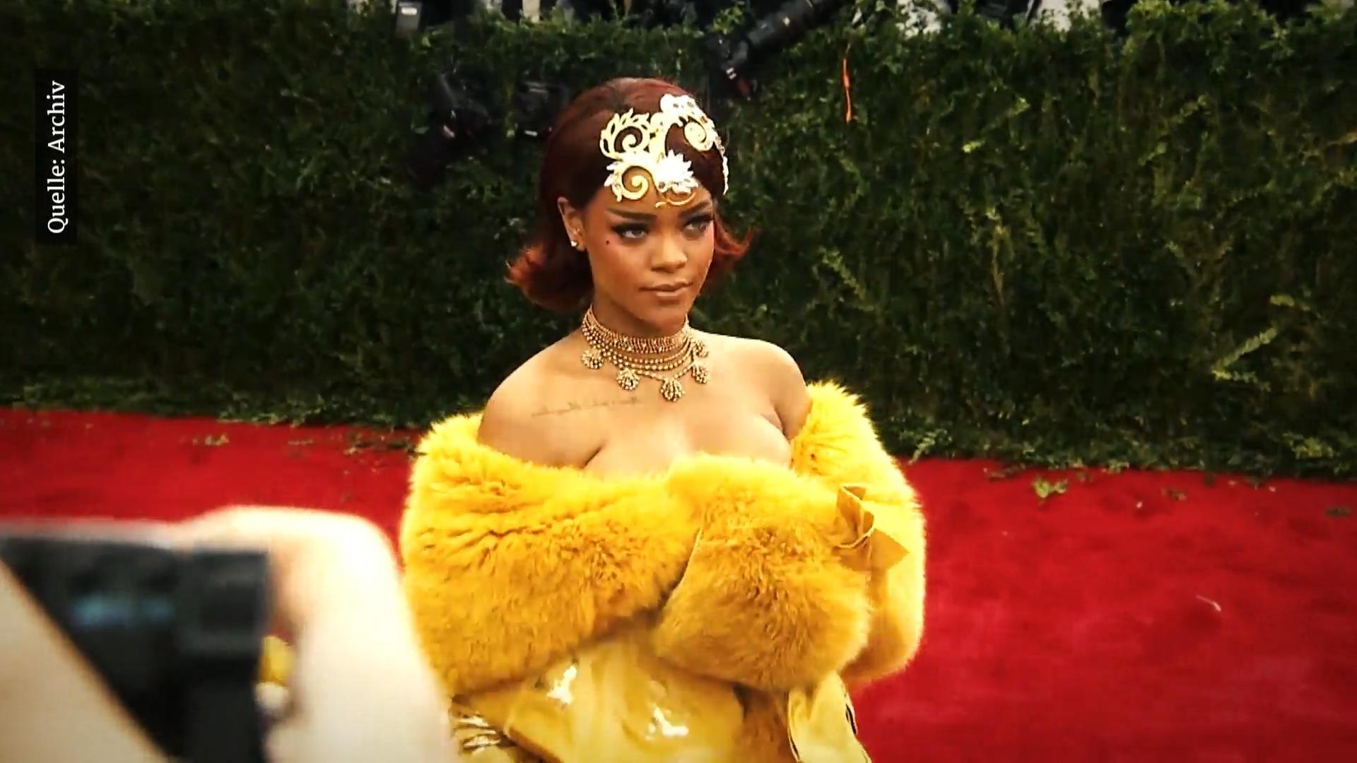 Zurück in die 80er: Rihanna rockt neuen Look