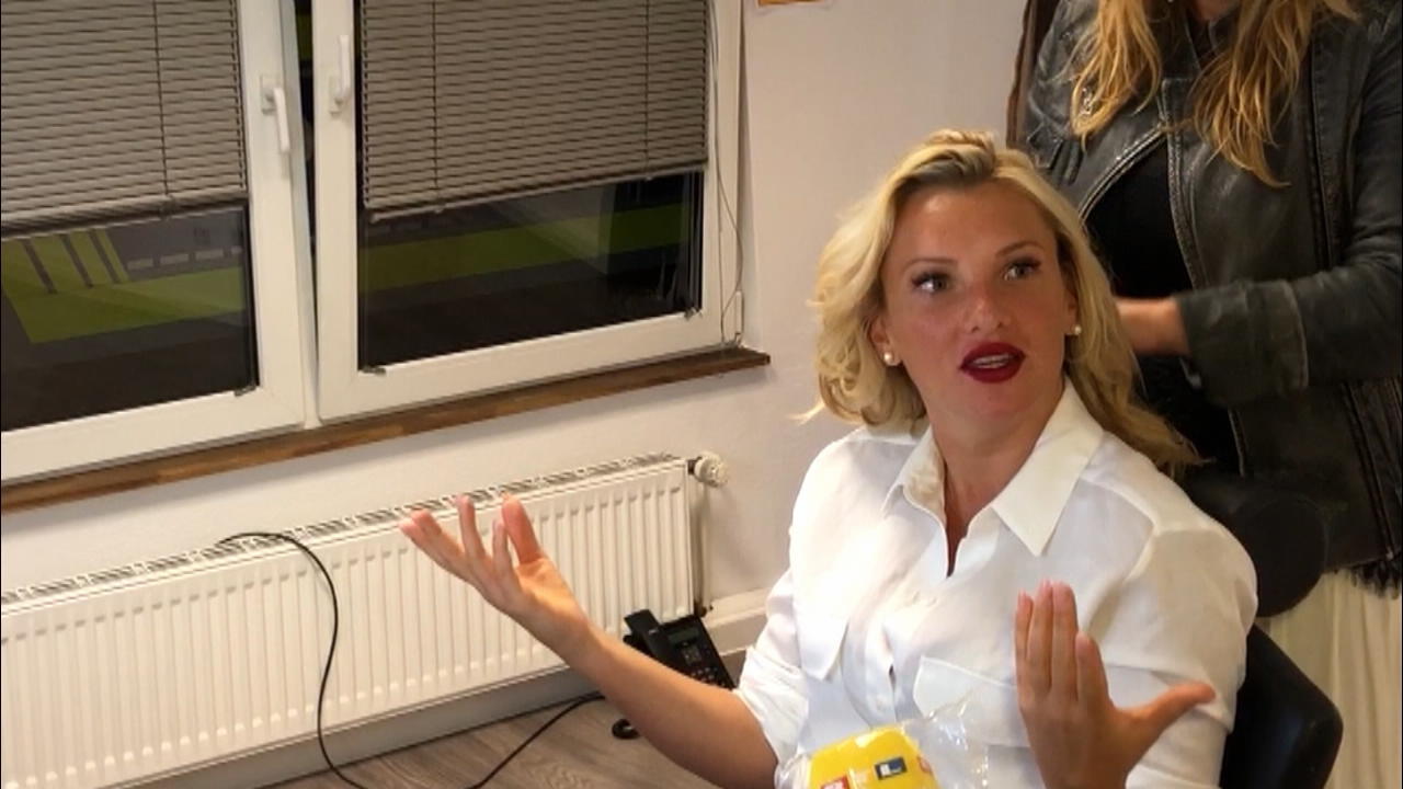 Hier werden Evelyn Burdecki und Co. zu Reportern