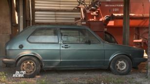Dieser Golf 1 rostet vor sich hin