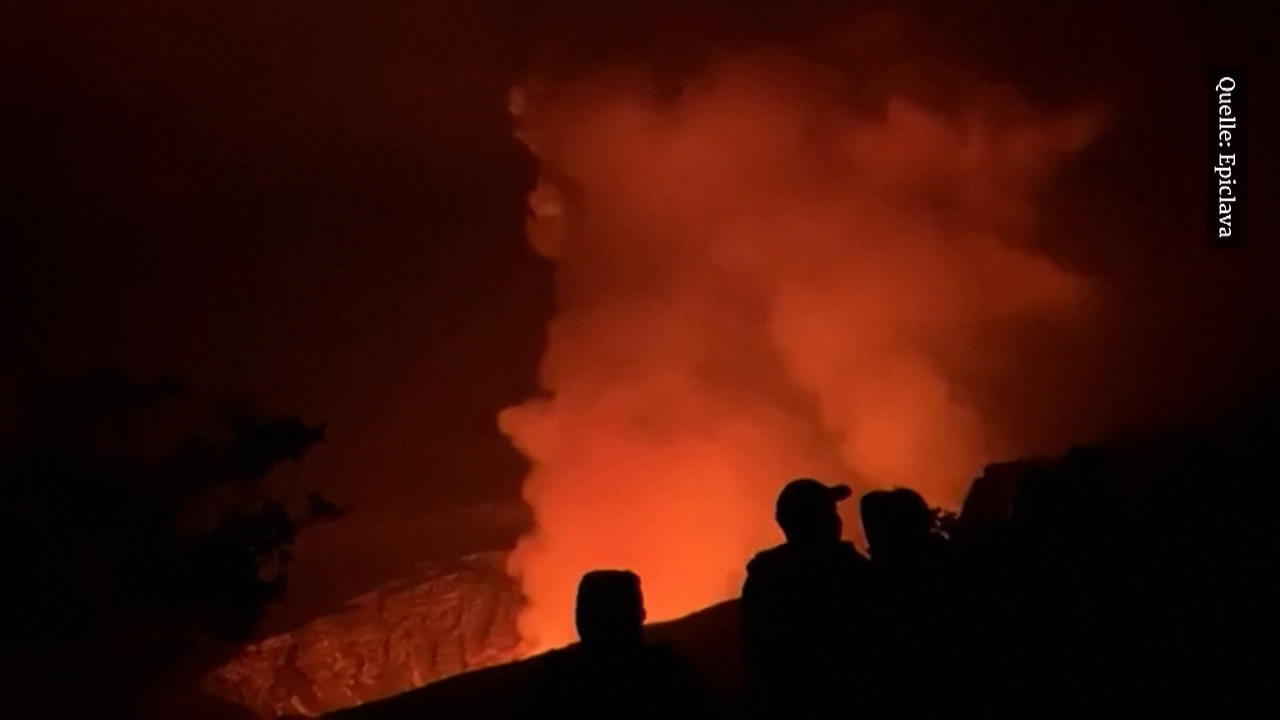 Riesige Aschewolke nach Vulkanausbruch auf Hawaii