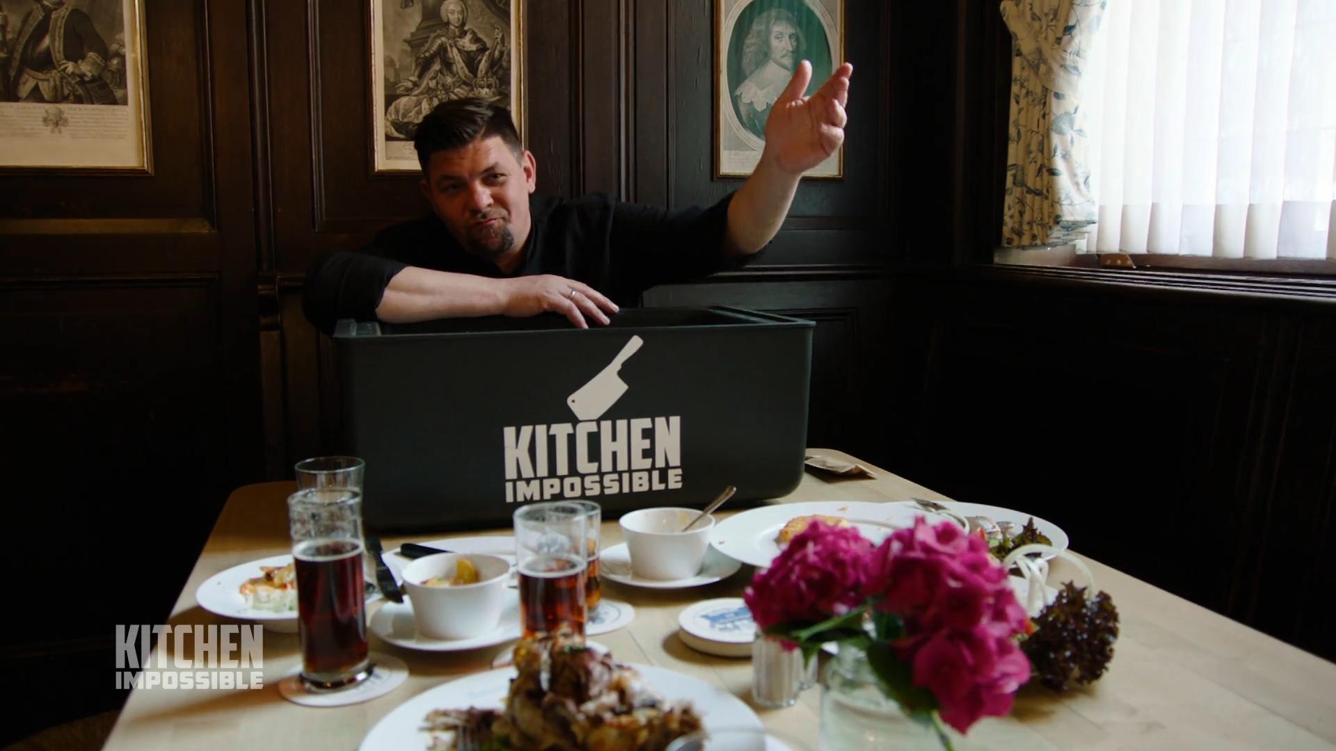 Schock: Mälzer soll Schweinshaxe mit Bratkartoffeln machen