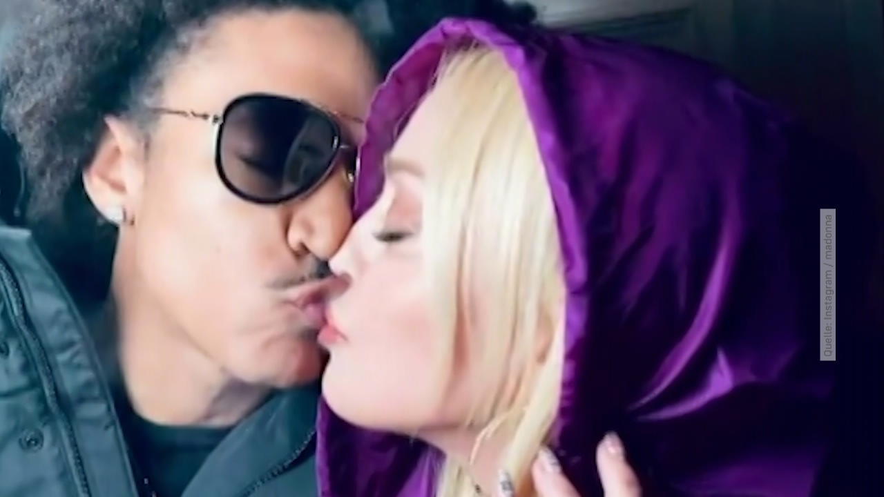Wilde Zungenküsse bei Madonna