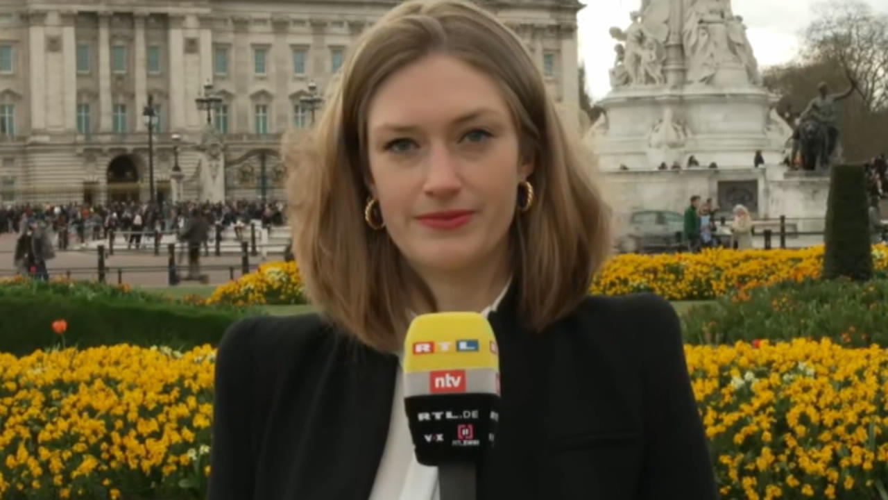 RTL-Reporterin am Buckingham Palace: So trauert London