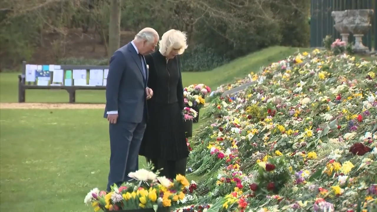 Prinz Charles und Herzogin Camilla den Tränen nah