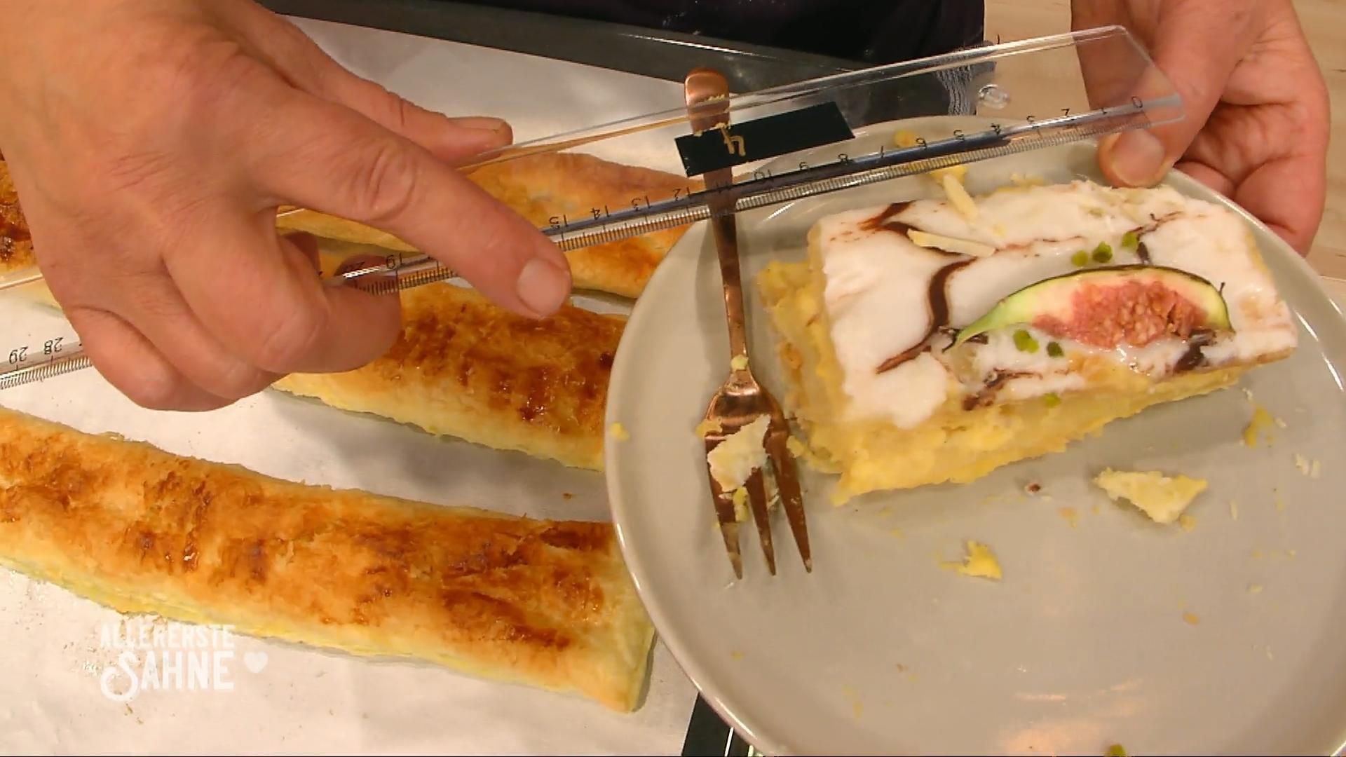 Linda misst sogar die Torte aus