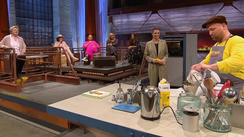 Moritz hat zu viele Pfannkuchen verdrückt