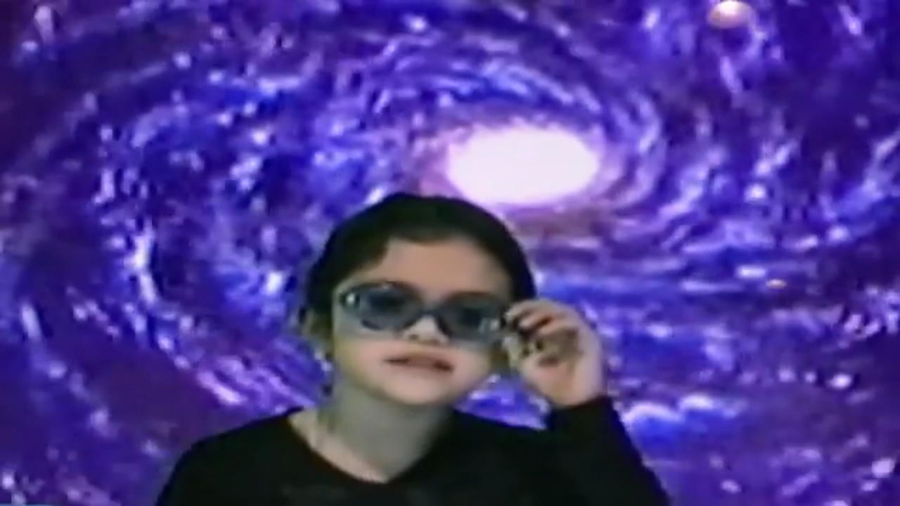 Selena Gomez singt Britney Spears Song