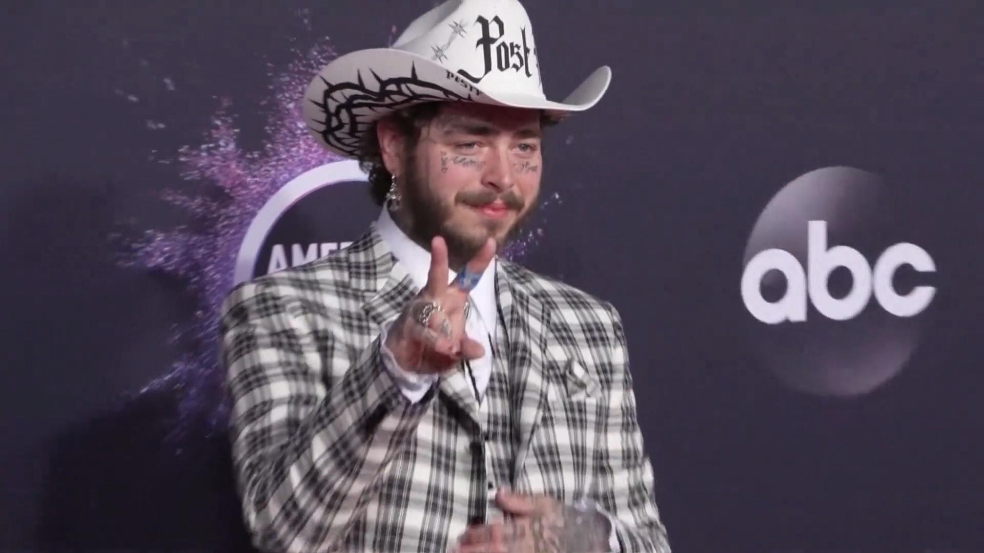 Post Malone trägt jetzt Millionen-Grillz