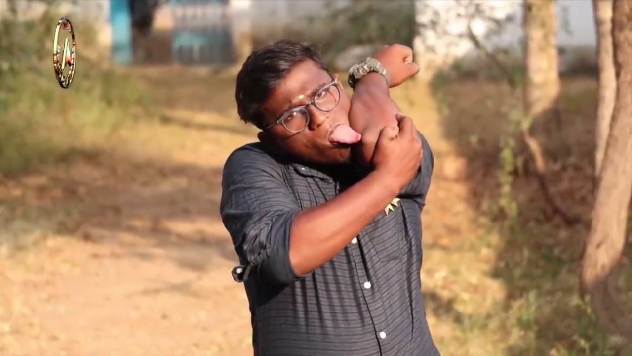 Praveen hat die längste Zunge der Welt
