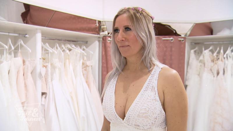 Elfenhaft geht es für Nicole zum Altar