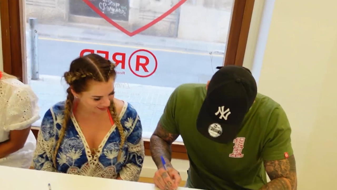 Zieht Jenny Frankhauser mit ihrem Freund nach Mallorca?