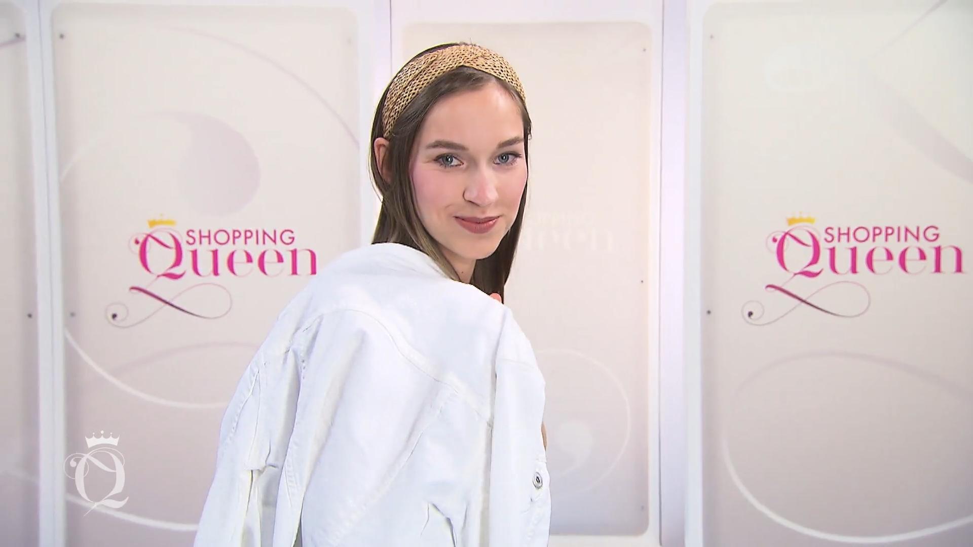Julia startet mit einer guten Bewertung