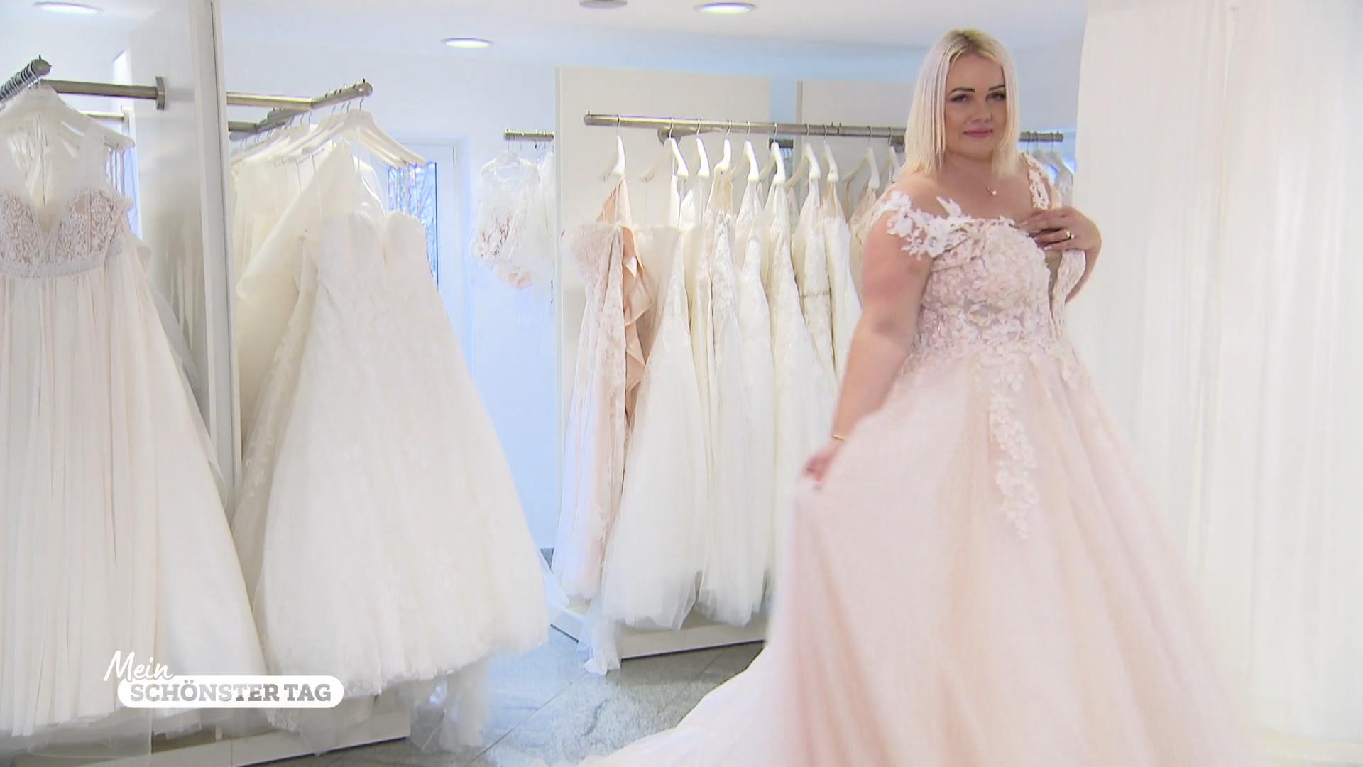 Dieses Kleid macht Zdenka richtig glücklich