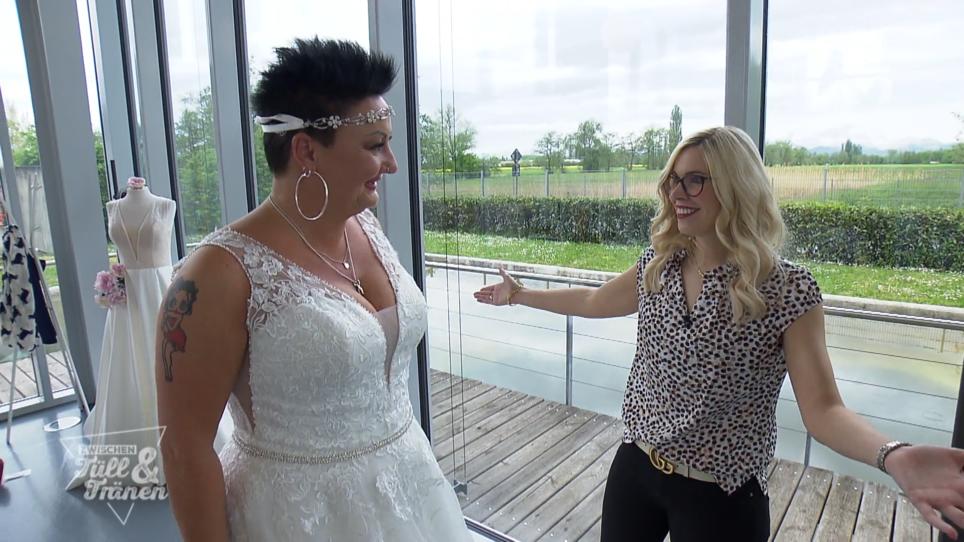 Für Alice kann es nicht extravagant genug sein