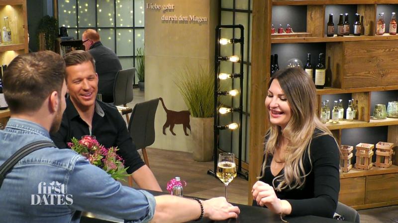 Dirk hat sogar selbstgemachten Gin mitgebracht