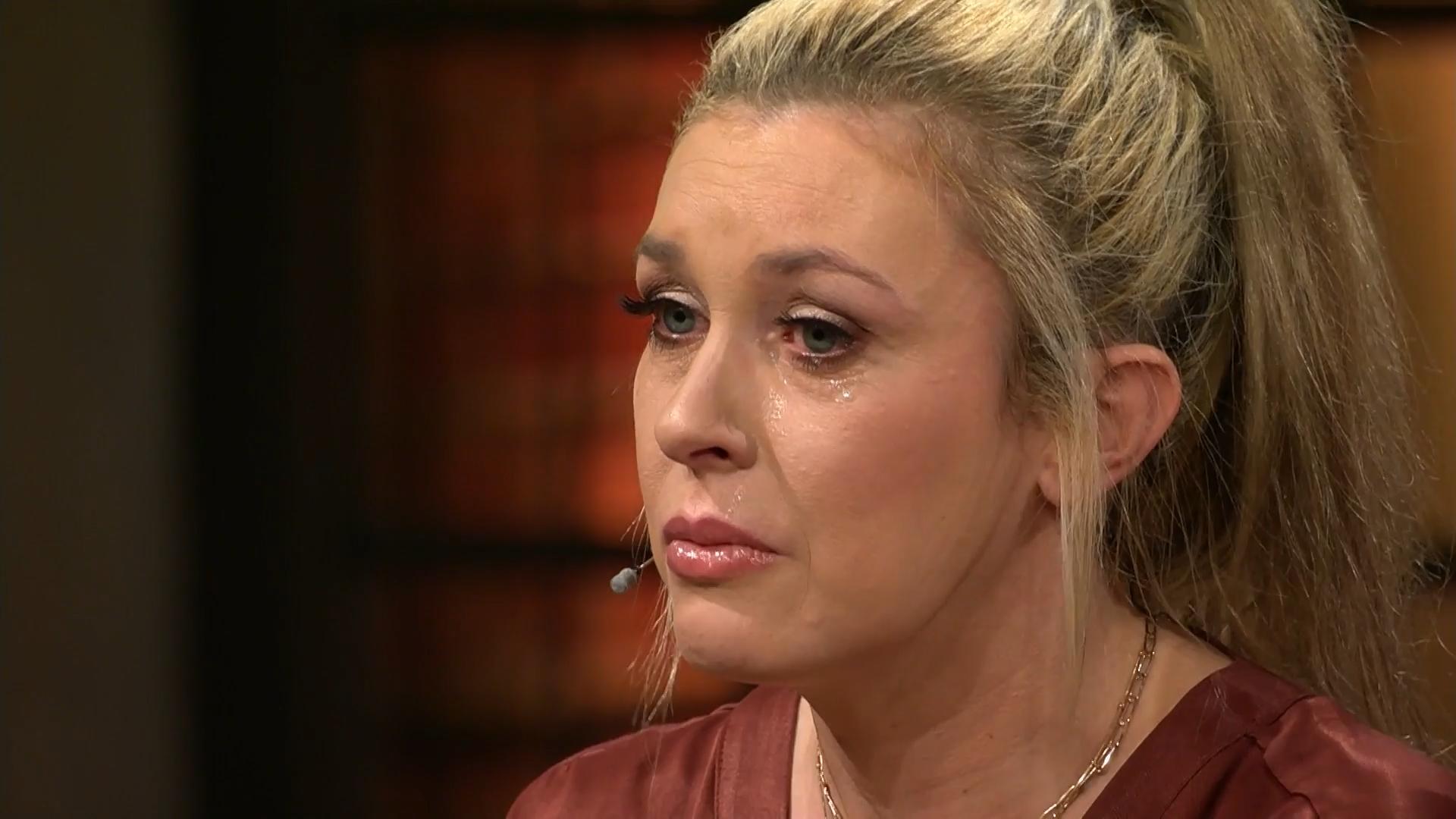 Janina Korn kommen im Live-TV die Tränen