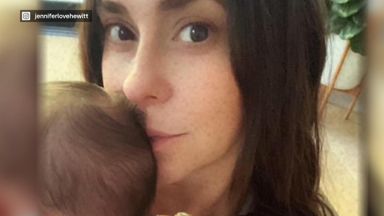 Jennifer Love Hewitt zeigt ihren Sohn Aidan James