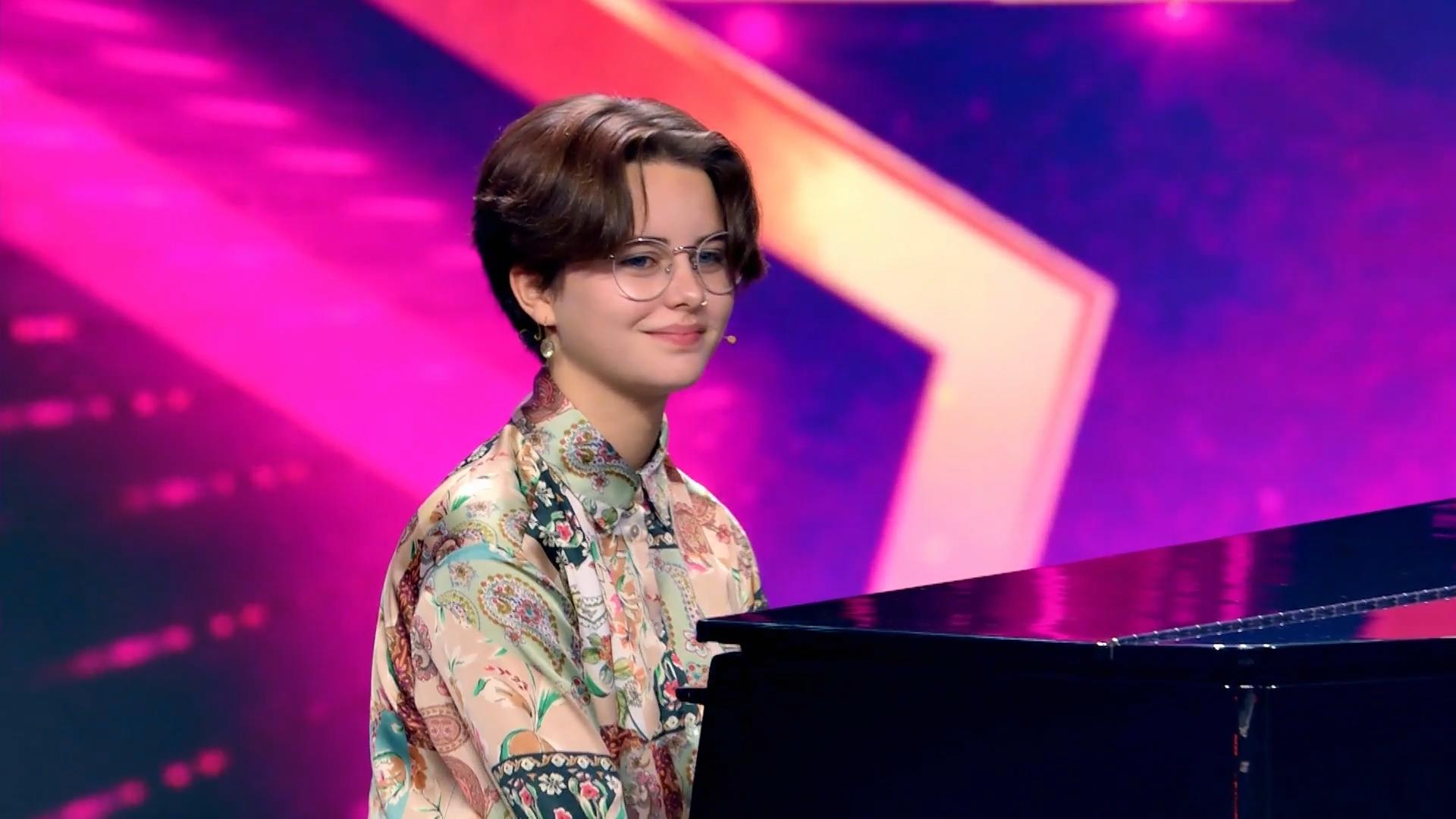 Helena Berlinghof entpuppt sich als Genie am Klavier