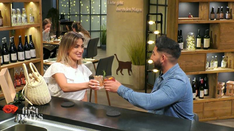 Nina will einen Mann mit Muskeln