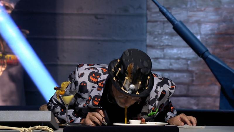 Christian Rach spuckt Hensslers Dessert wieder aus