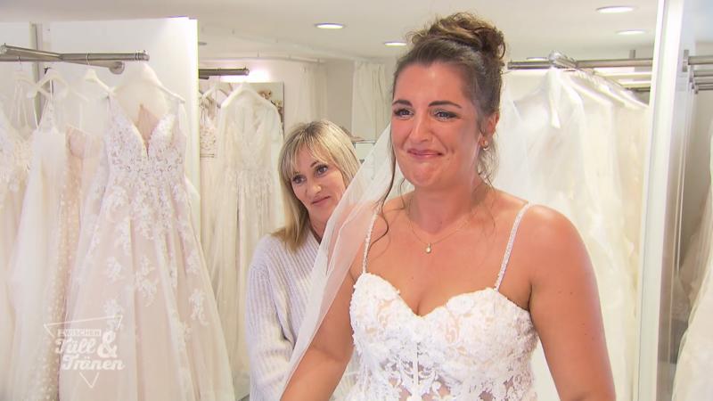 Sinas Herz schlägt für ein bestimmtes Kleid