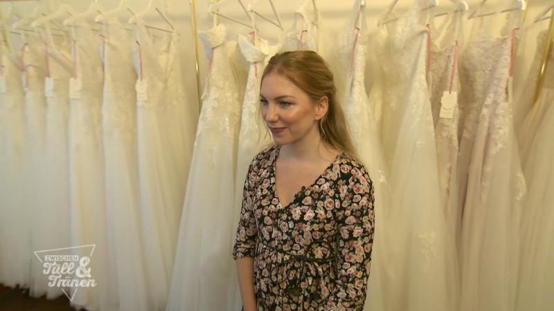 Braut Aline will auf ihrer Hochzeit  eine Prinzessin sein